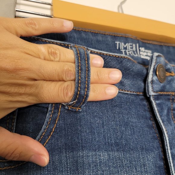 Time and Tru Denim Blue Jeans High Rise Skinny Slim Womens Plus Size 16 Petite - Picture 6 of 12